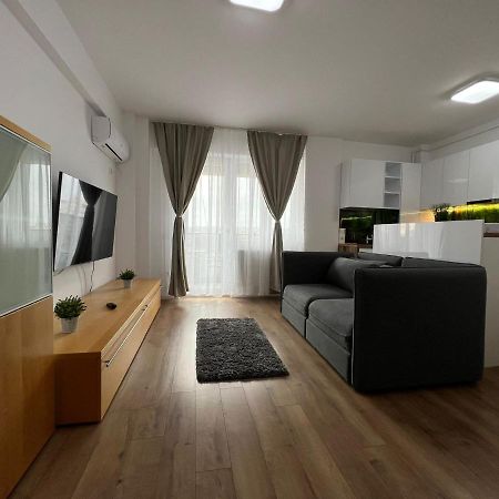 Perfect Host Palas 2 Rooms Яш Екстериор снимка