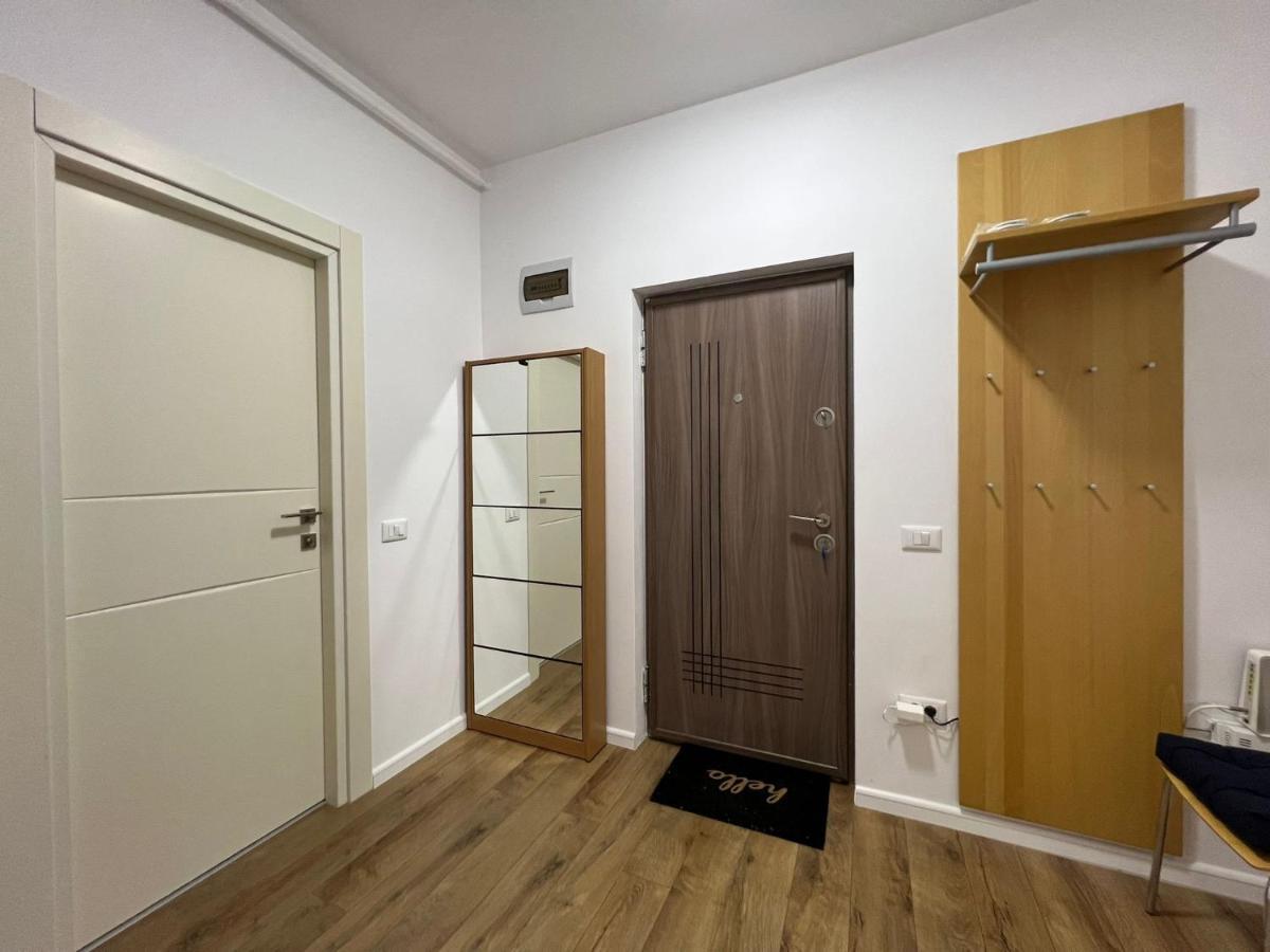 Perfect Host Palas 2 Rooms Яш Екстериор снимка