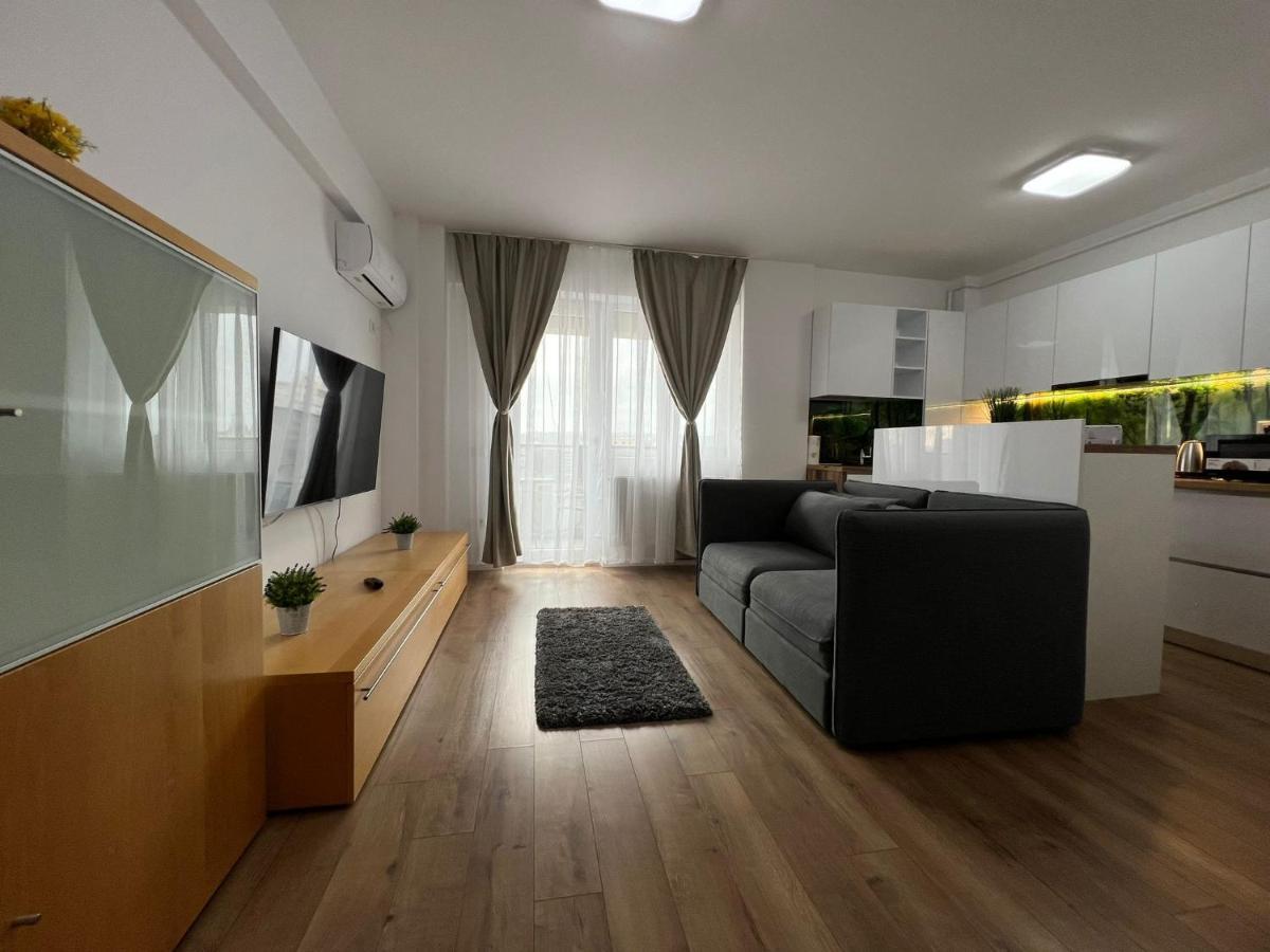 Perfect Host Palas 2 Rooms Яш Екстериор снимка