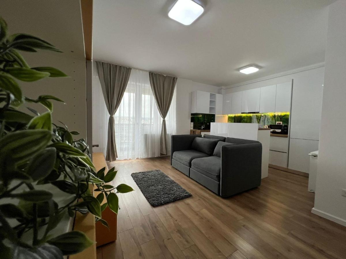 Perfect Host Palas 2 Rooms Яш Екстериор снимка