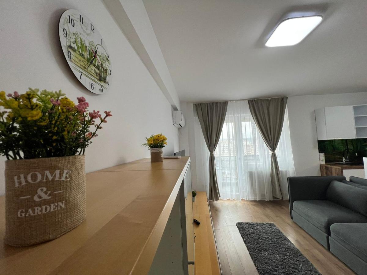 Perfect Host Palas 2 Rooms Яш Екстериор снимка