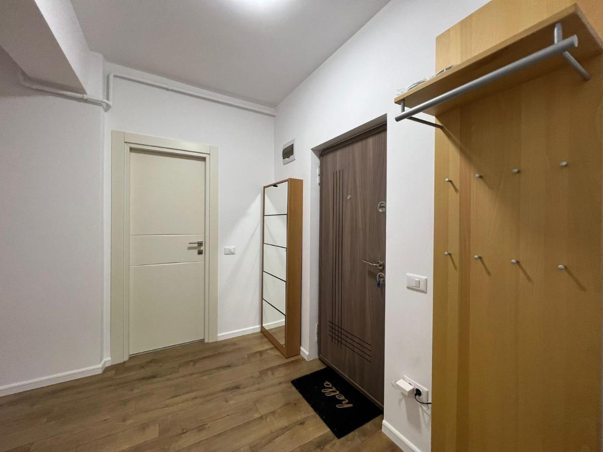 Perfect Host Palas 2 Rooms Яш Екстериор снимка
