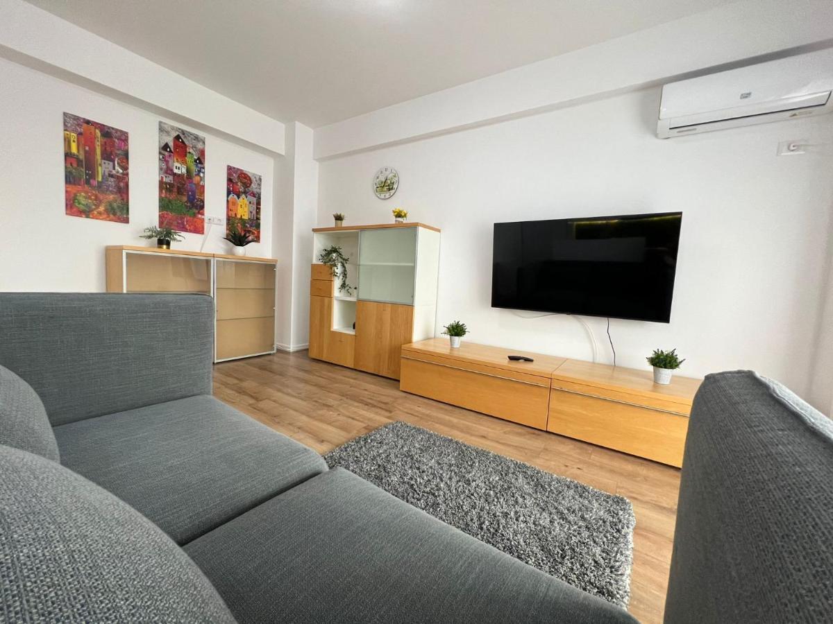 Perfect Host Palas 2 Rooms Яш Екстериор снимка
