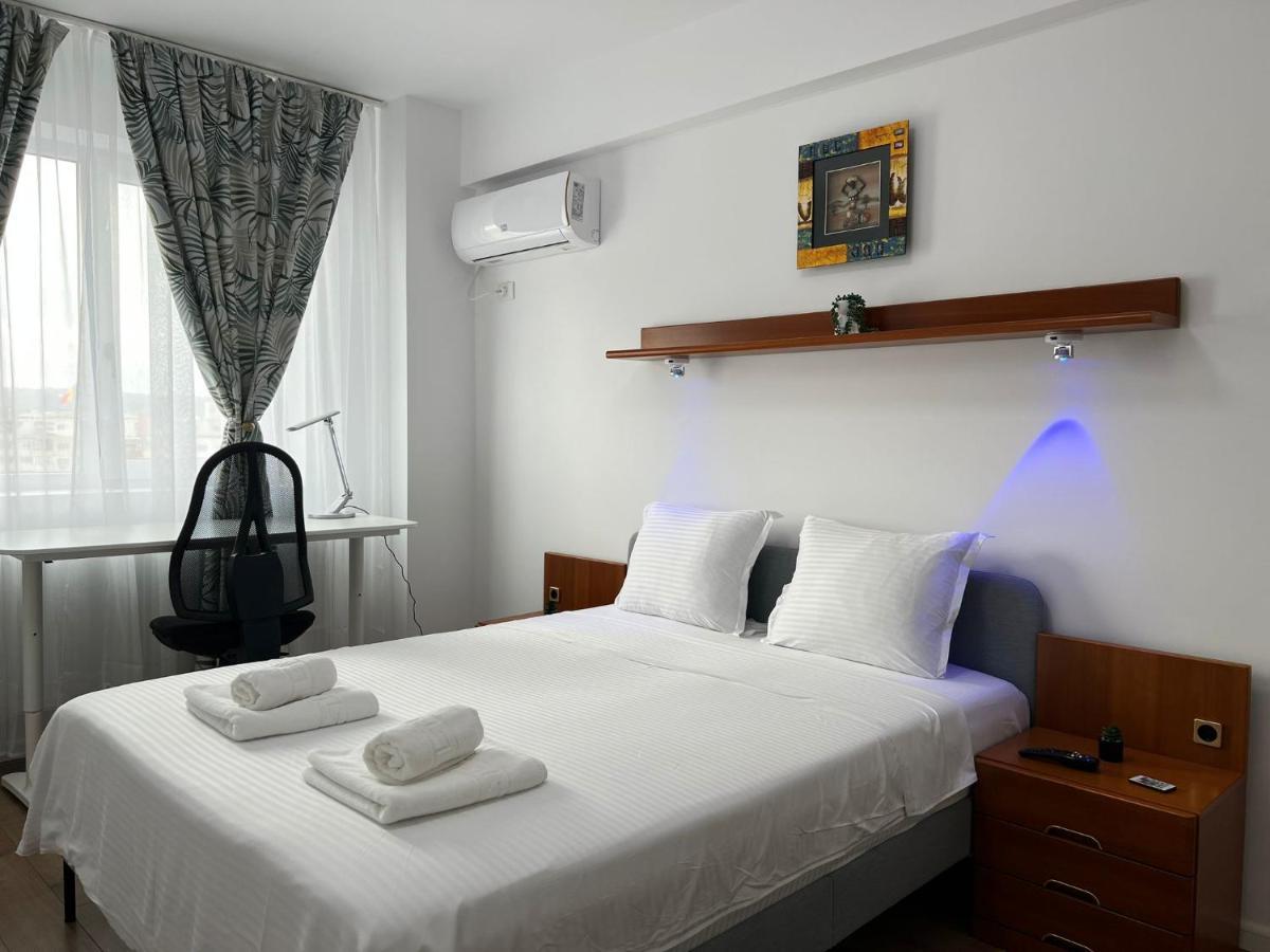 Perfect Host Palas 2 Rooms Яш Екстериор снимка